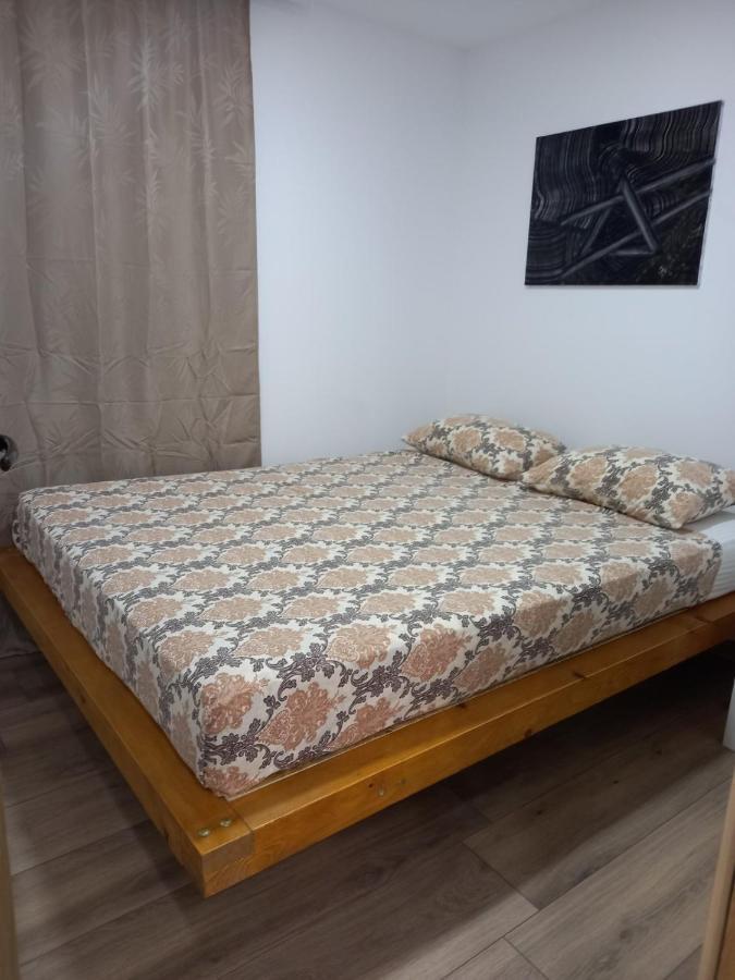 Mystic Apartments Ягодина Экстерьер фото